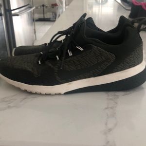 Nike army green running shoes!